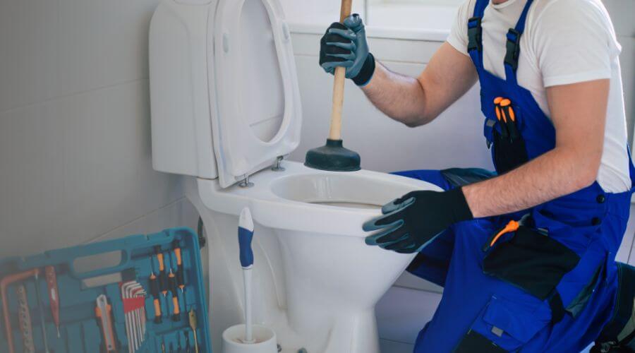 Professional emergency plumbing in Udell, IA
